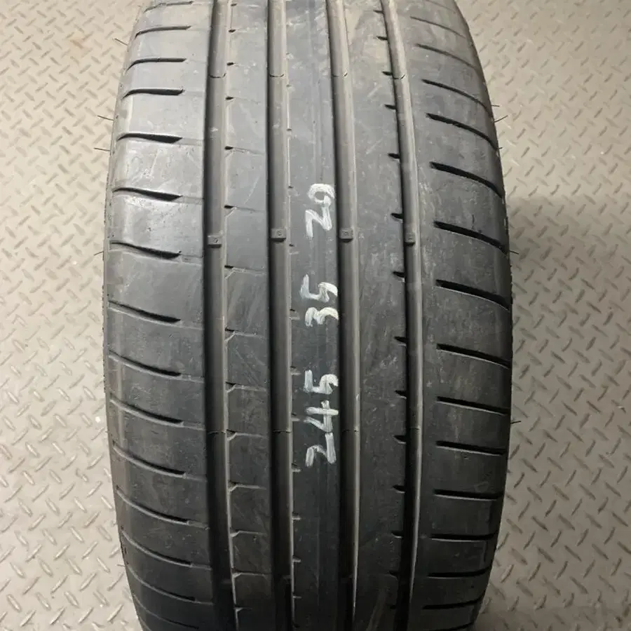 245/35R20 중고T