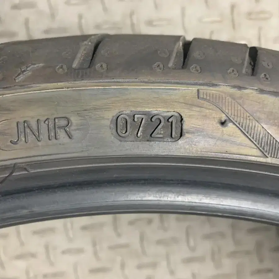 245/35R20 중고T