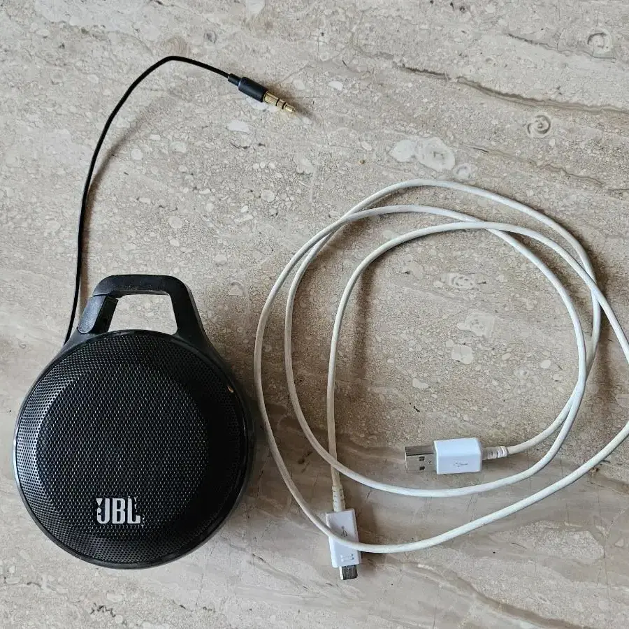 jbl clip