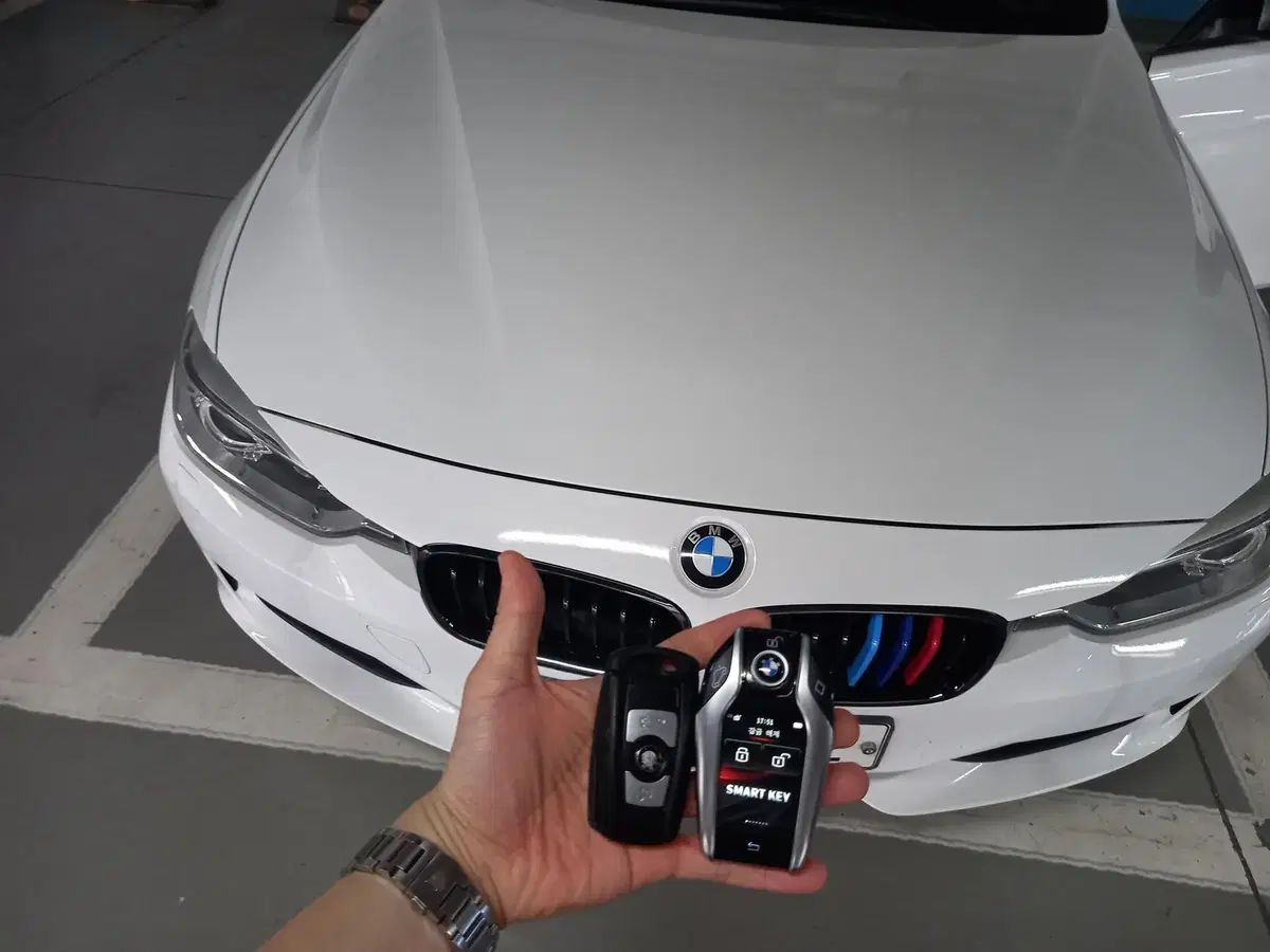 BMW 자동차키의 모든것 최신형 디스플레이키로 맞춤 가능