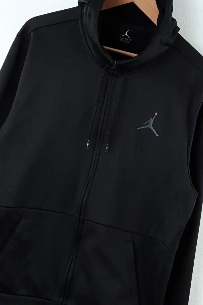 (L) Jordan Hoodie Zip-Up Plain Solid Black