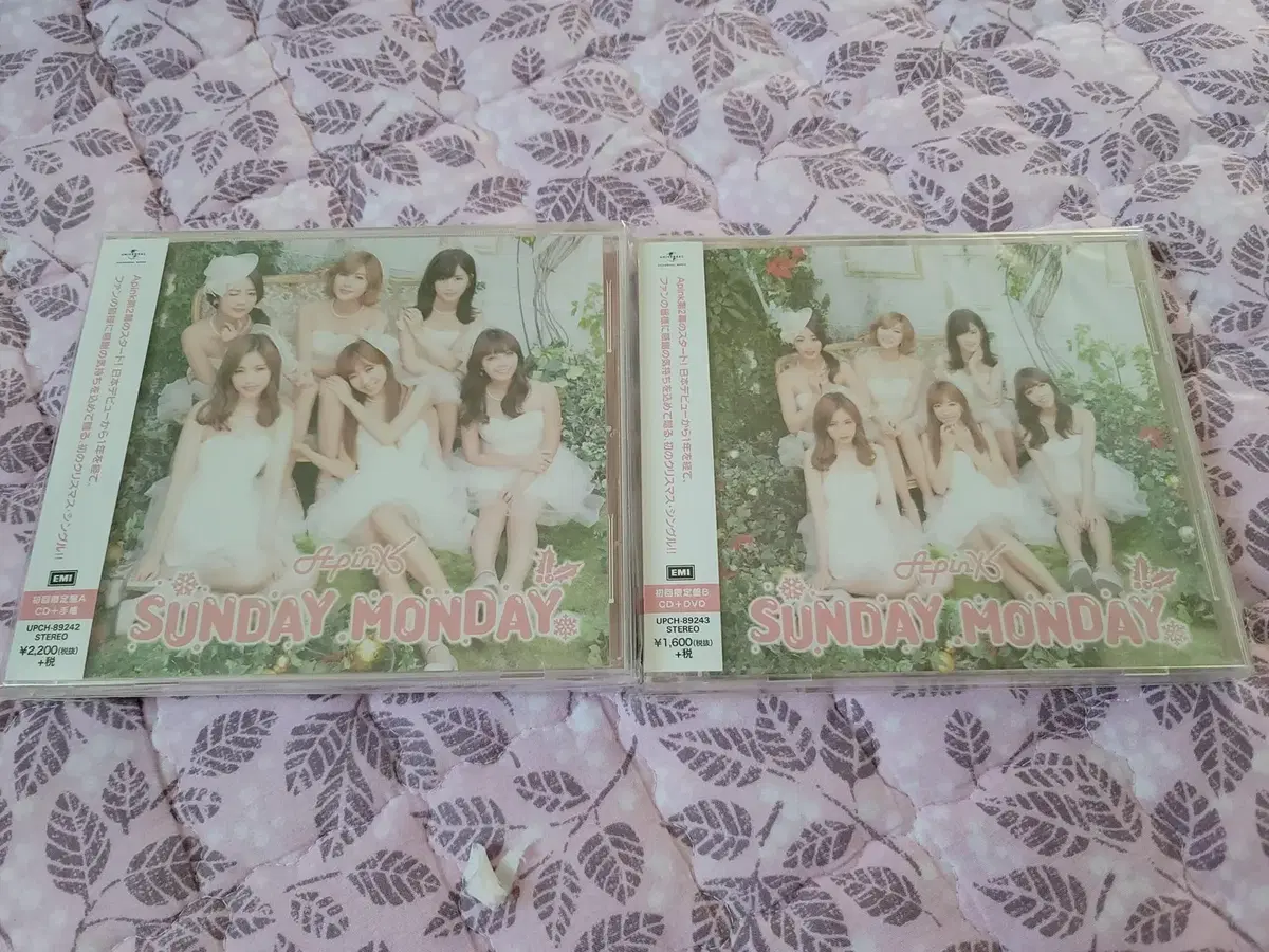 Apink Japanese singles SUNDAY MONDAY sealed We sell 2 types.