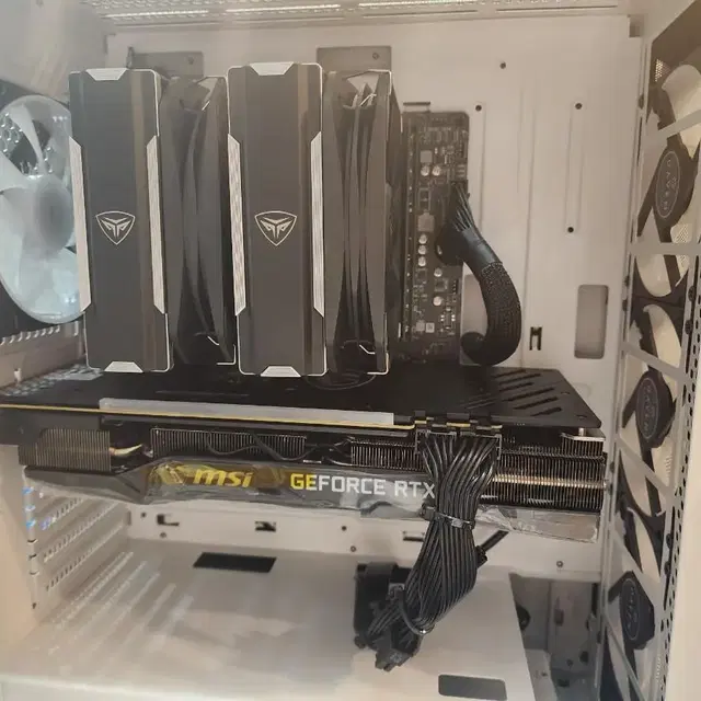 라이젠7 5800X3D, 32G, RTX 3070 고사양 게임용컴퓨터