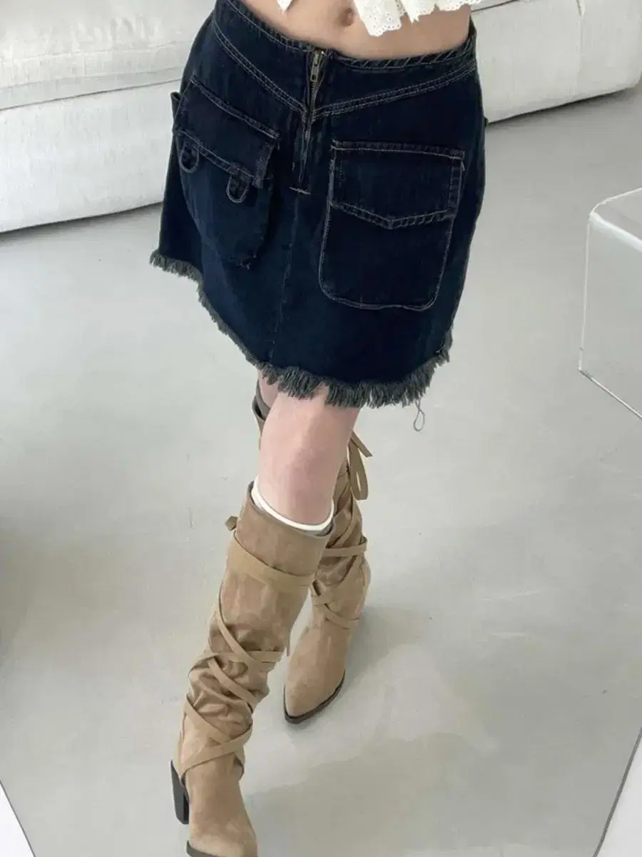 김아홉 loop dark denim skirt 데님스커트