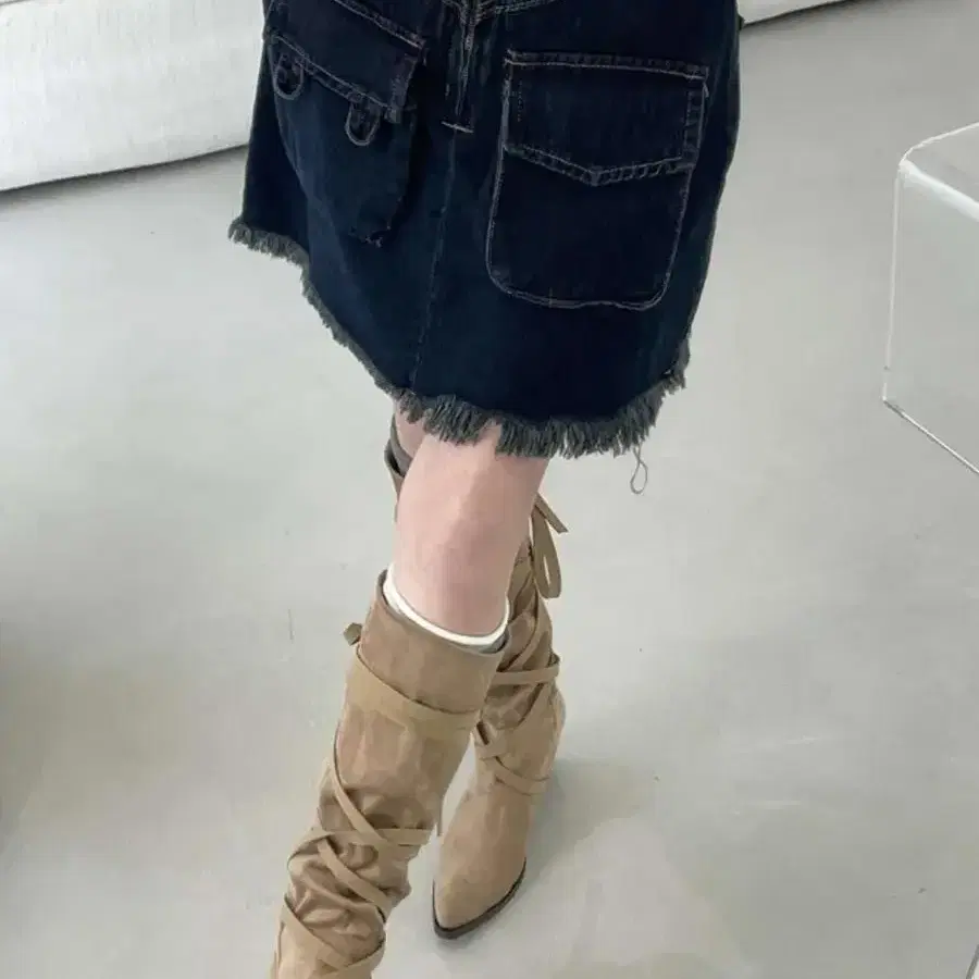 김아홉 loop dark denim skirt 데님스커트