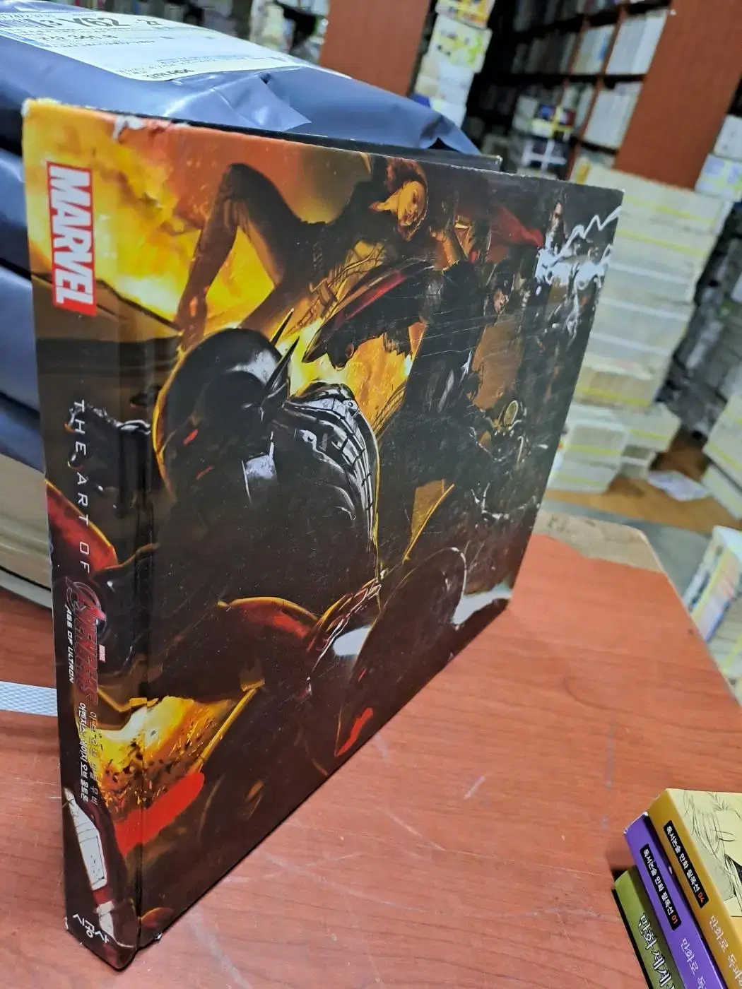 아트 오브 마블 무비 - 어벤저스 : 에이지 오브 울트론 /시공사 | 브랜드 중고거래 플랫폼, 번개장터