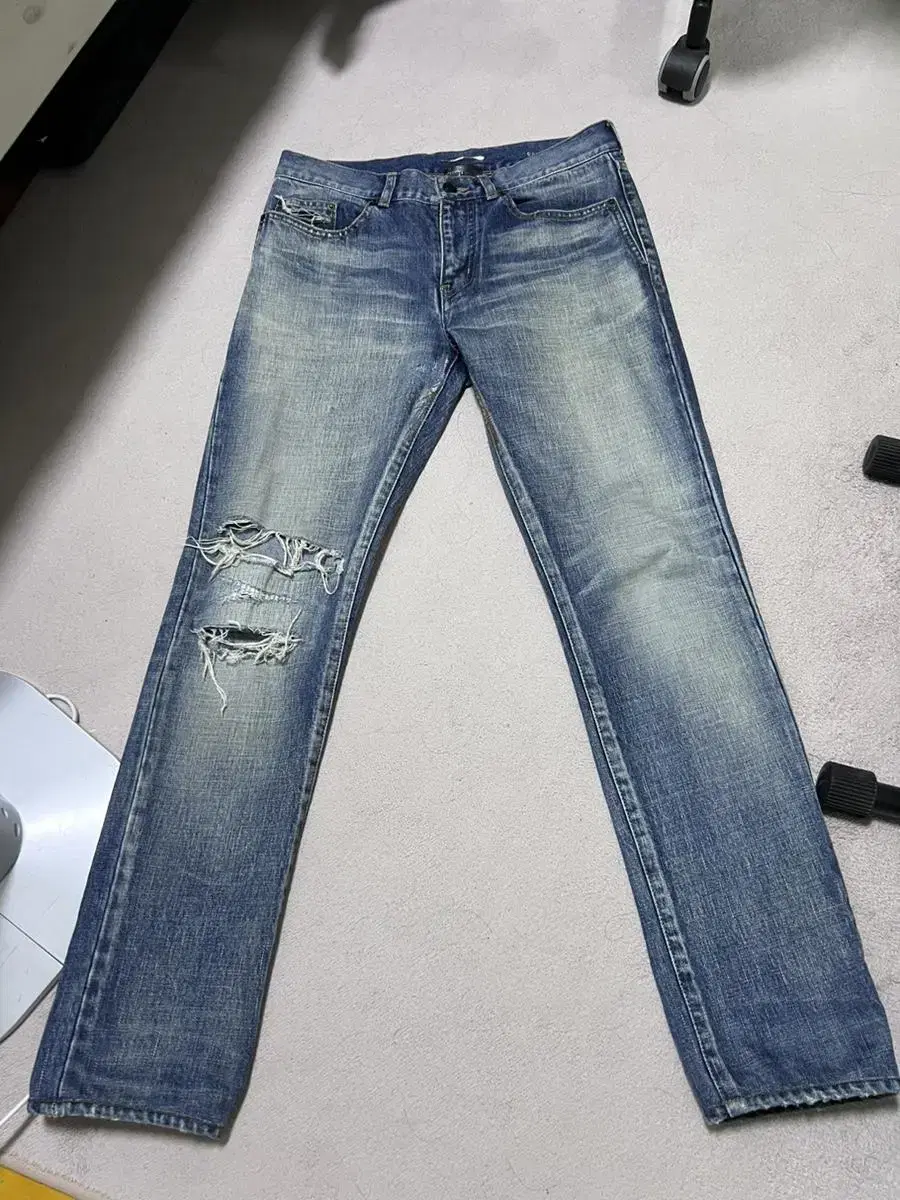 Saint Laurent Distressed Jin