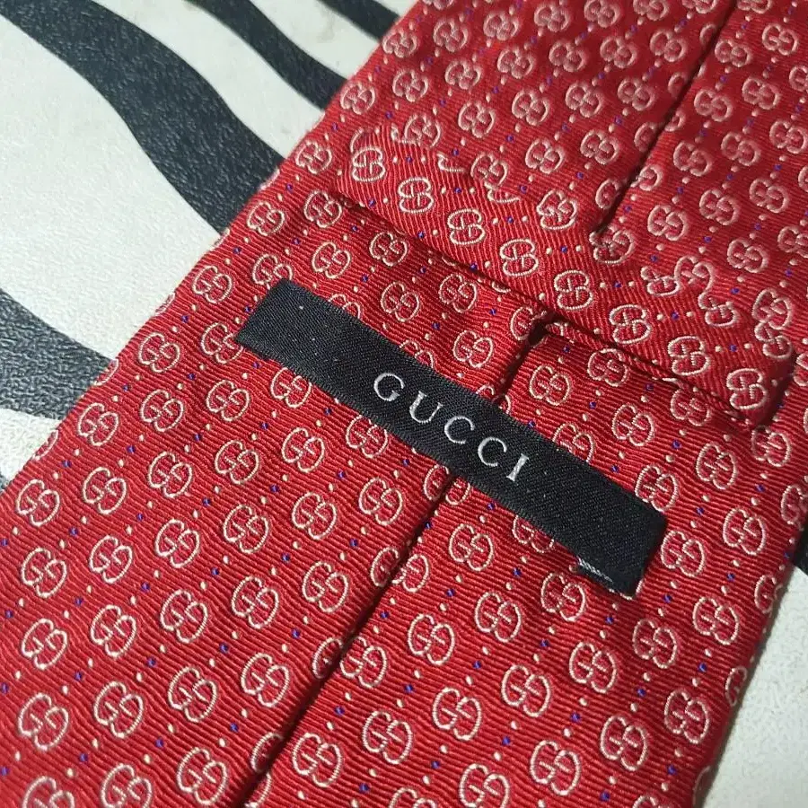 GUCCI 구찌 수입정품 남자넥타이 실크넥타이 넥타이 상태최상 이미지참조