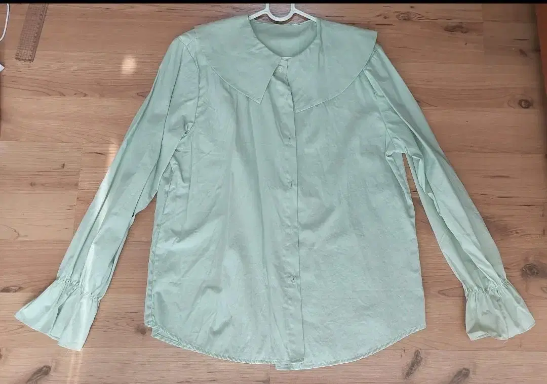 New Product_Ssammu Green (Pastel Green) kara Blouse