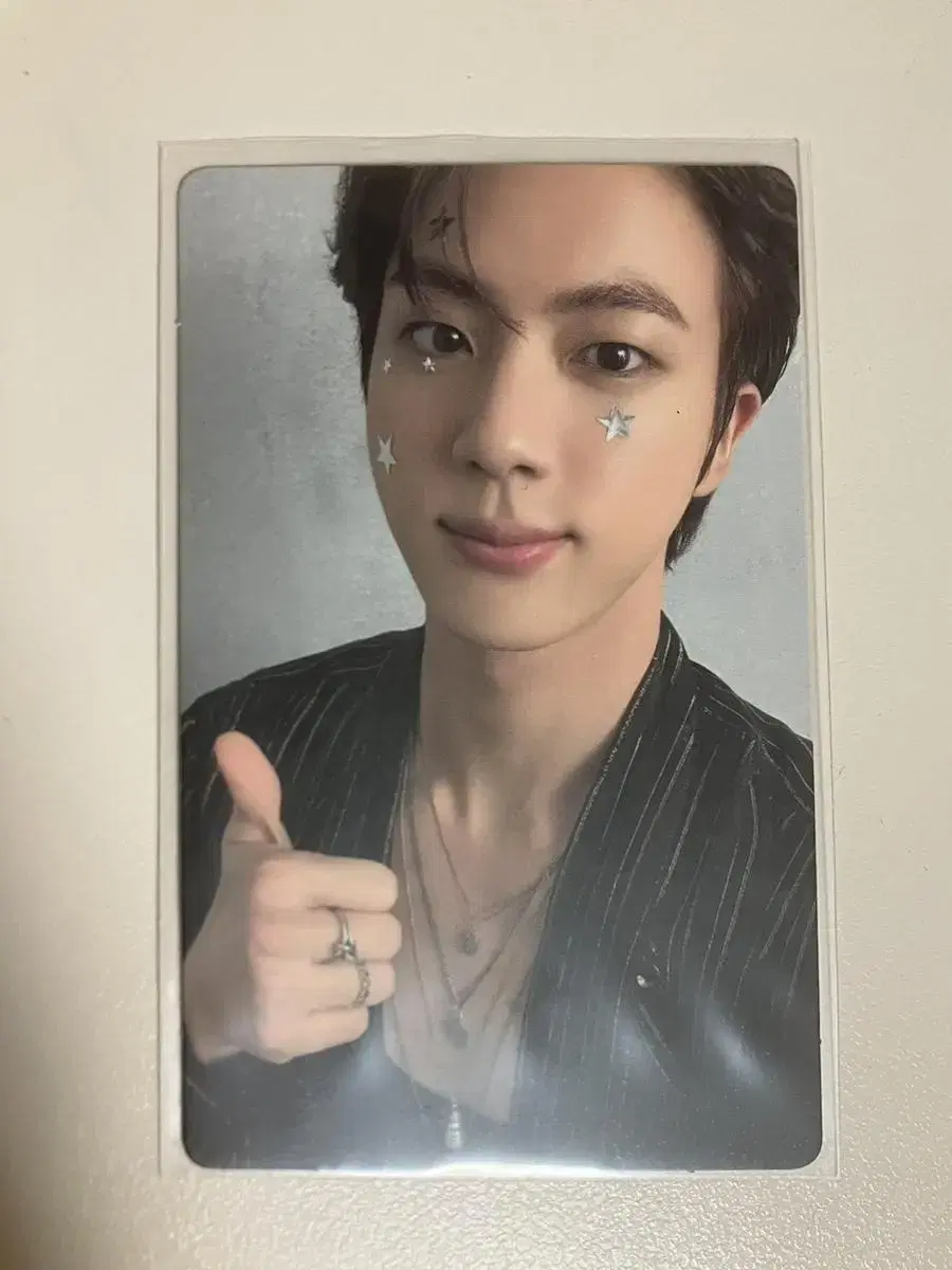 The astronaut The astronaut jin photocard