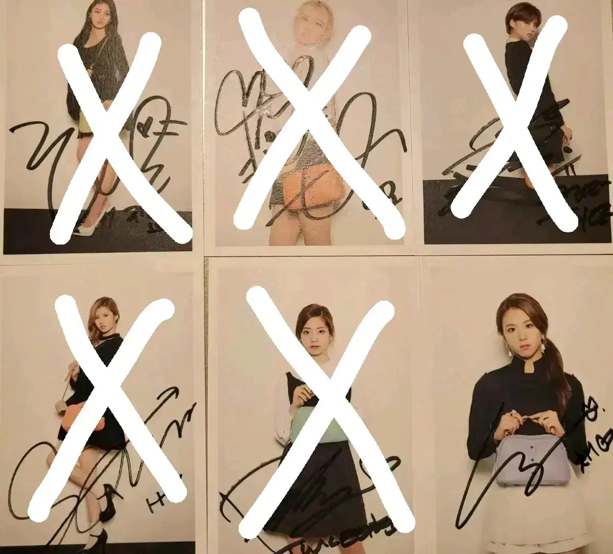 I sell postcards signed by Twice Redchetto.