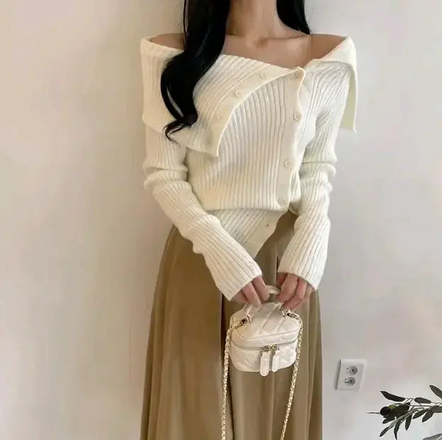 Unbalanced big collar off-shoulder ribbed knit