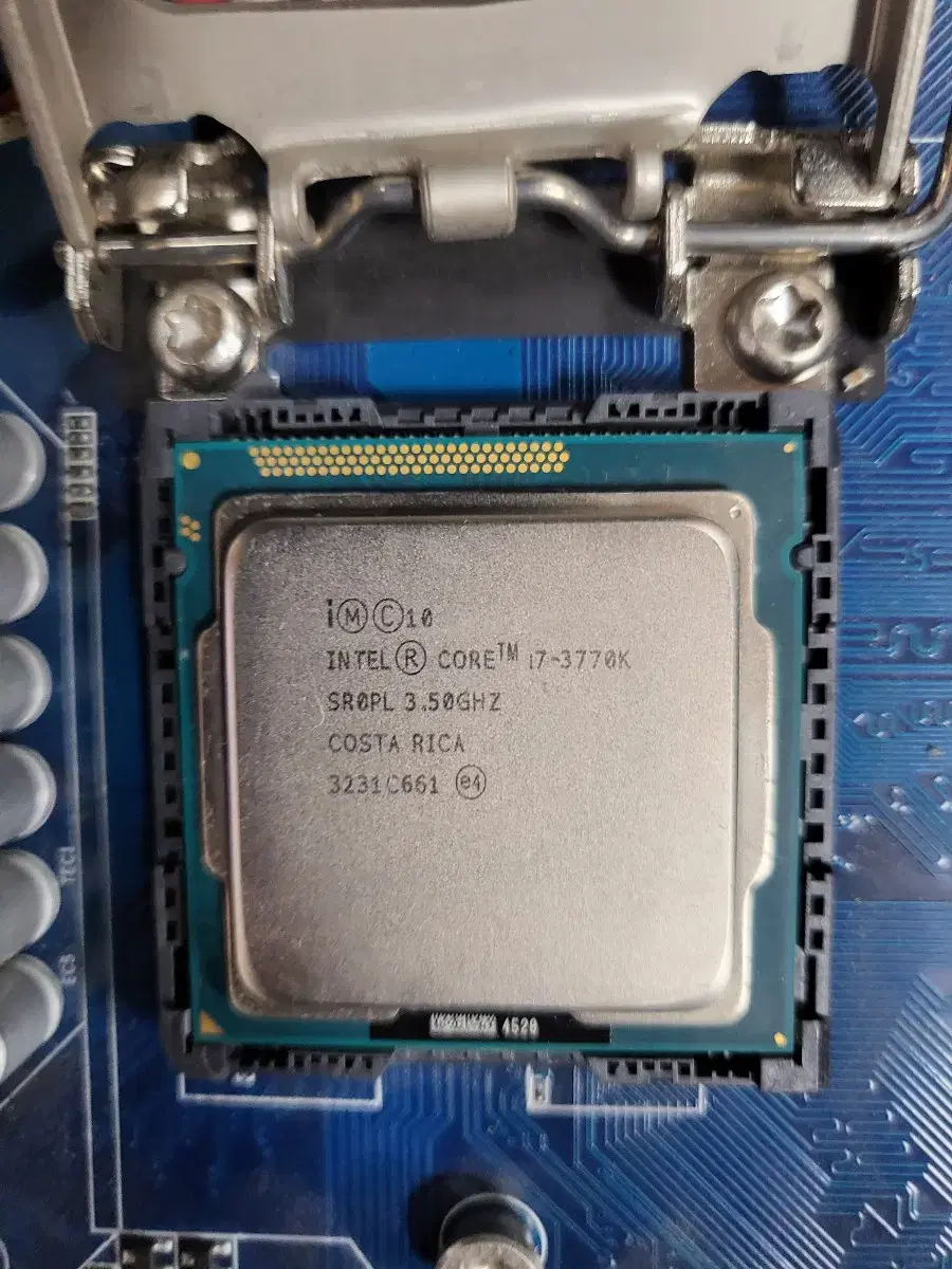 인텔 I7 3770K 1155소켓  3세대 CPU 1155소켓