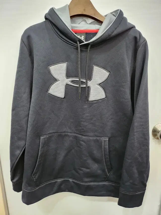 (일본MD사이즈) UNDER ARMOUR 언더아머 빅로고 후드티!