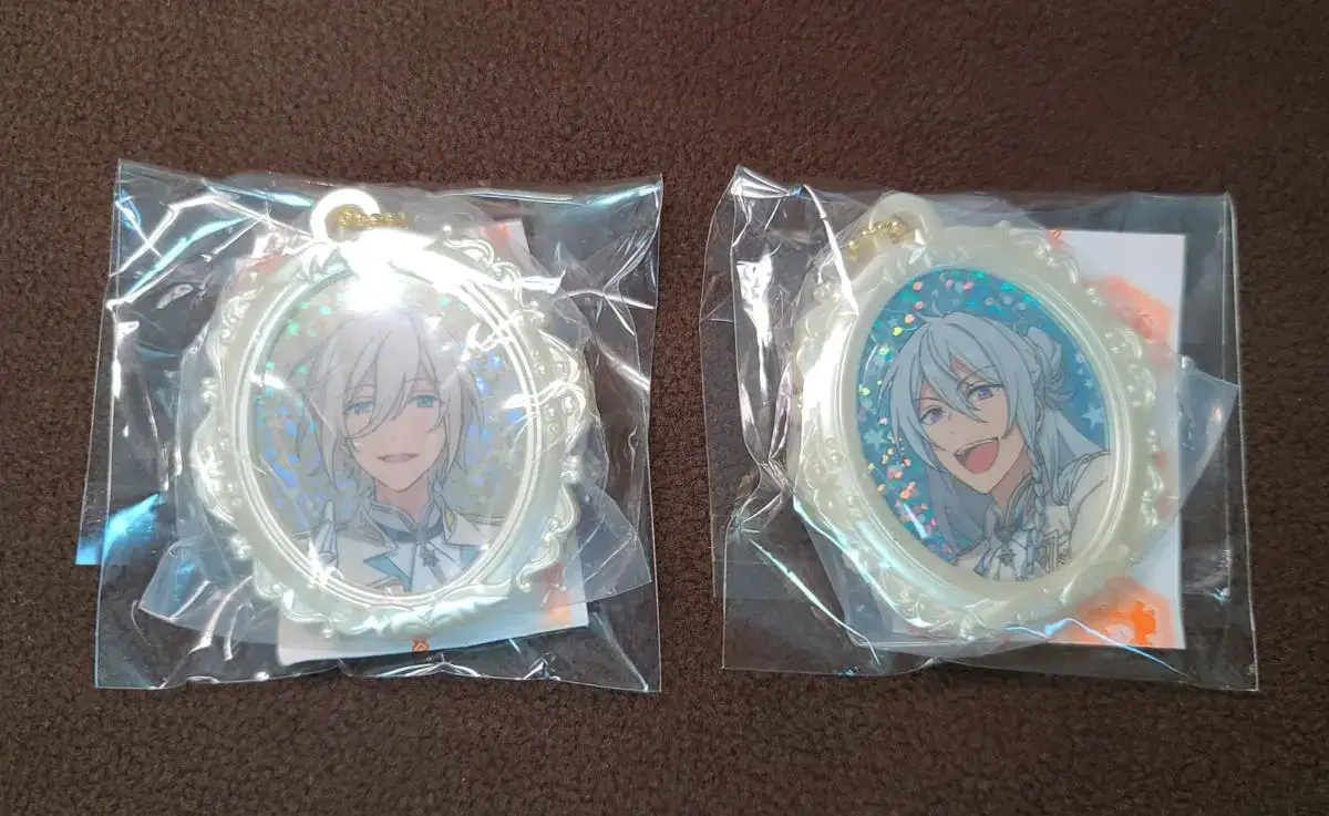 Anstar Eiichi, Wataru merchandise set