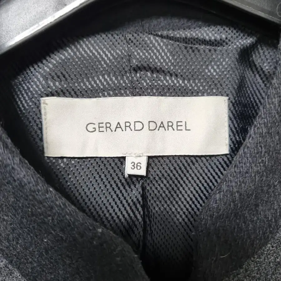 55 GERARD DAREL 제라드 다렐 카라배색 울혼용 코트 N02