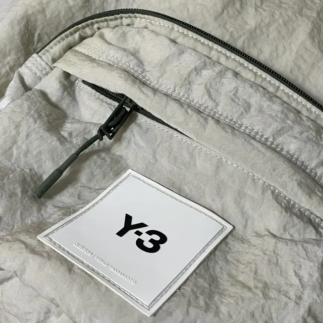 Y-3 테크라이트 백팩