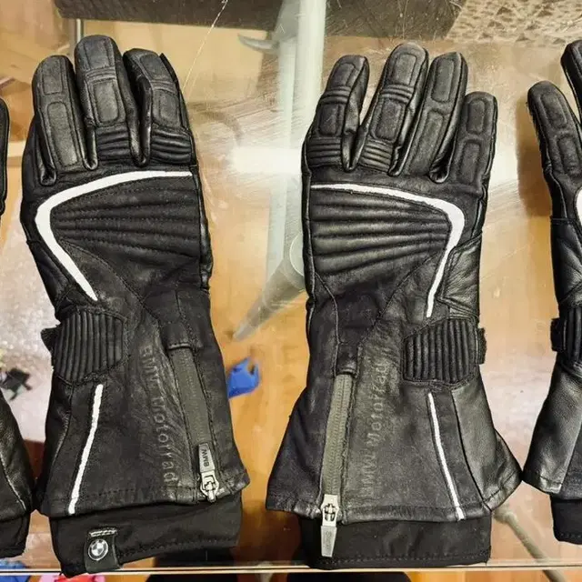 BMW Atlantis Gloves