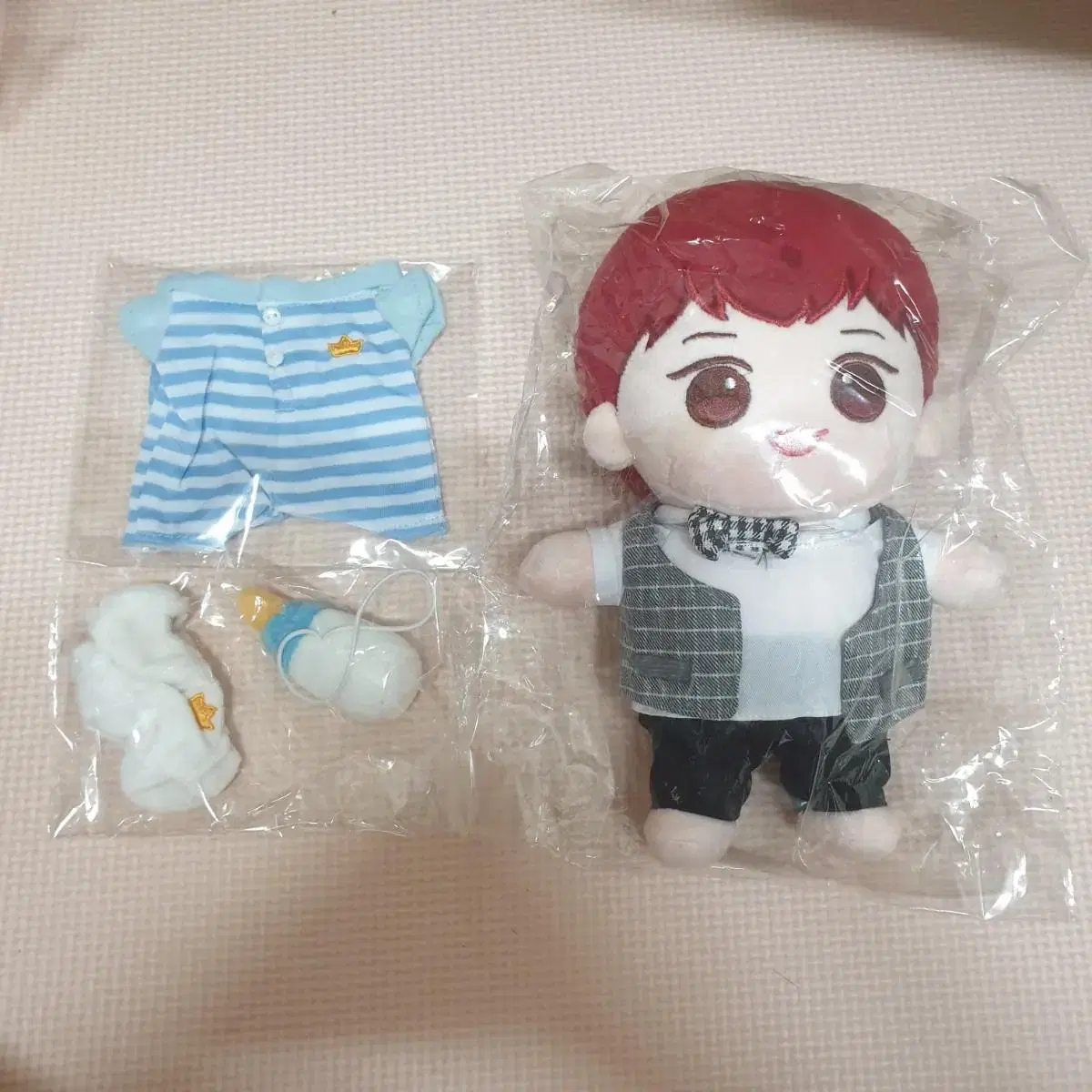 (미개봉) 박우진 인형 아가찌니 20cm+ 추가 옷 세트 / 아가 워너원