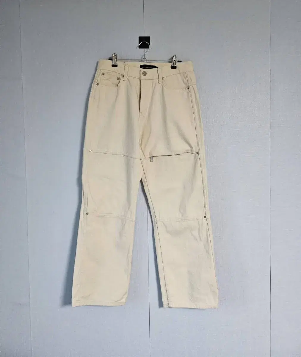 At the moment at the moment Ivory cotton pants M