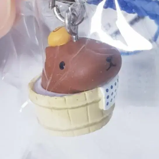 Capybara Statue Capybara Strap Figure keyring Manju Onsen, Japan