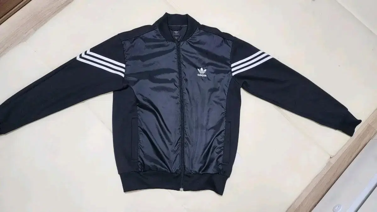 100% adidas Old School Jersey Jacket