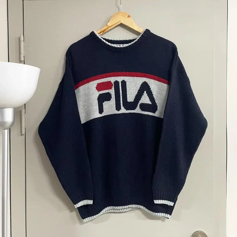 90s 영국제 FILA 휠라 아크릴 빈티지 스웨터 (105)