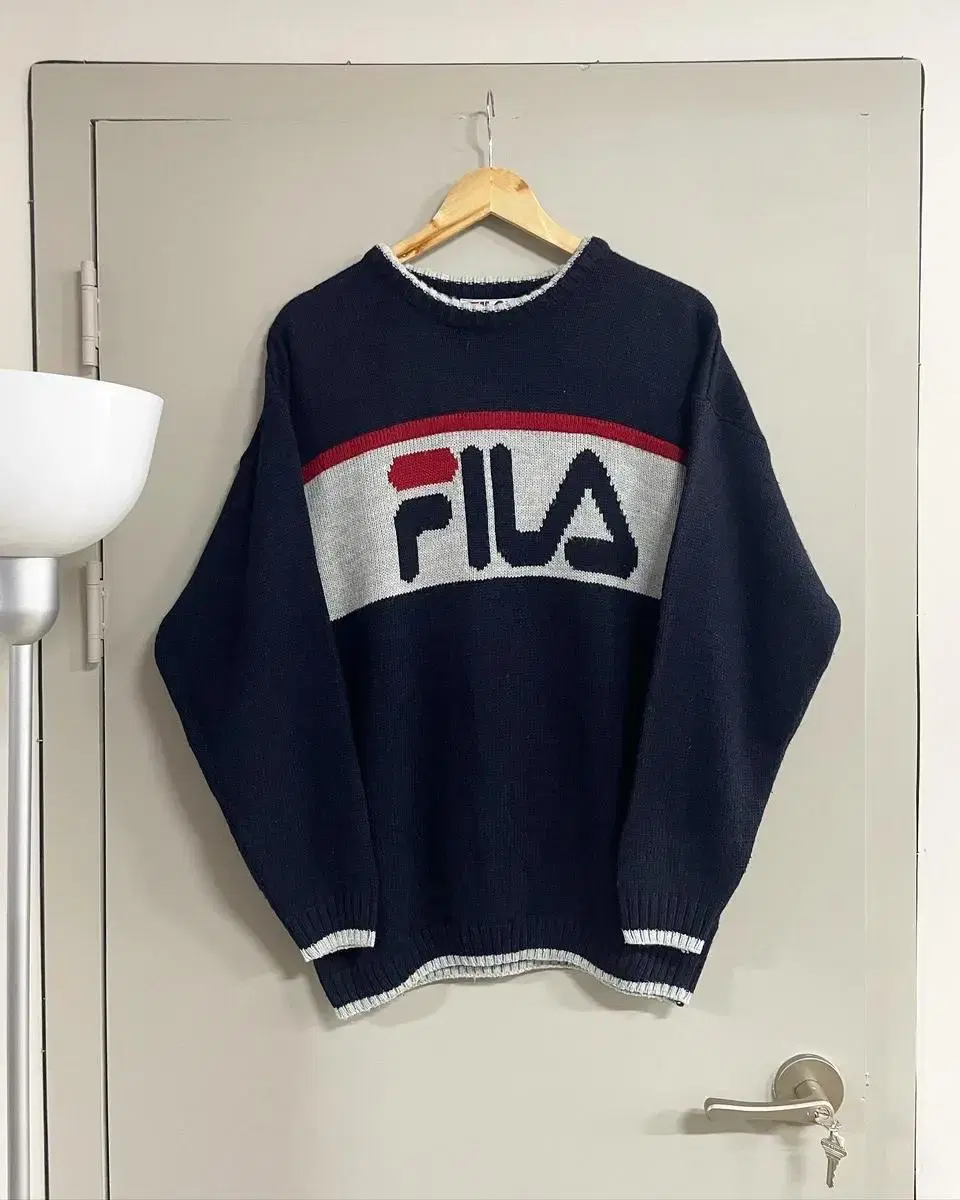 90s British-made FILA wheela acrylic vintage sweater (105)