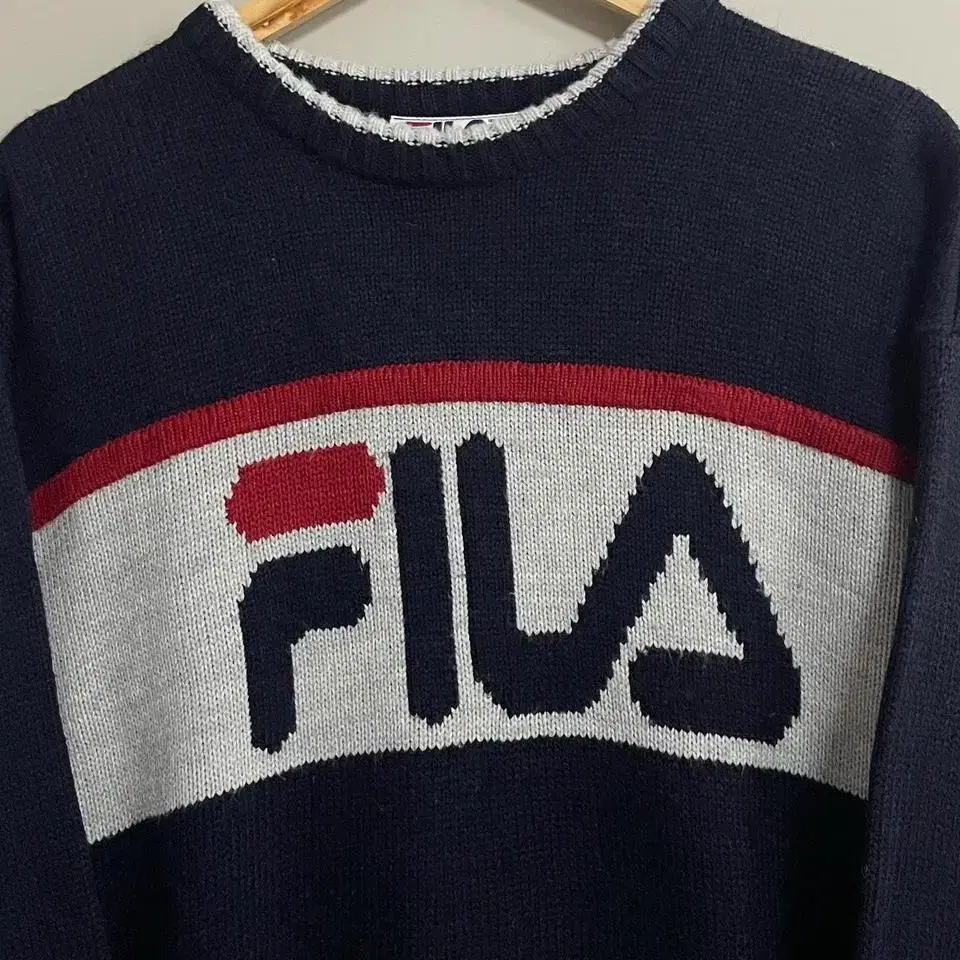 90s 영국제 FILA 휠라 아크릴 빈티지 스웨터 (105)