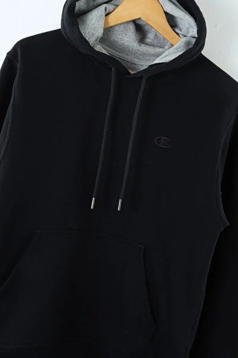 (M) Champion Hoodie Plain Solid Black Iovintage