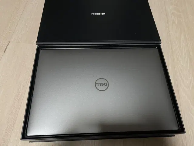 Dell precision 5570 미개봉