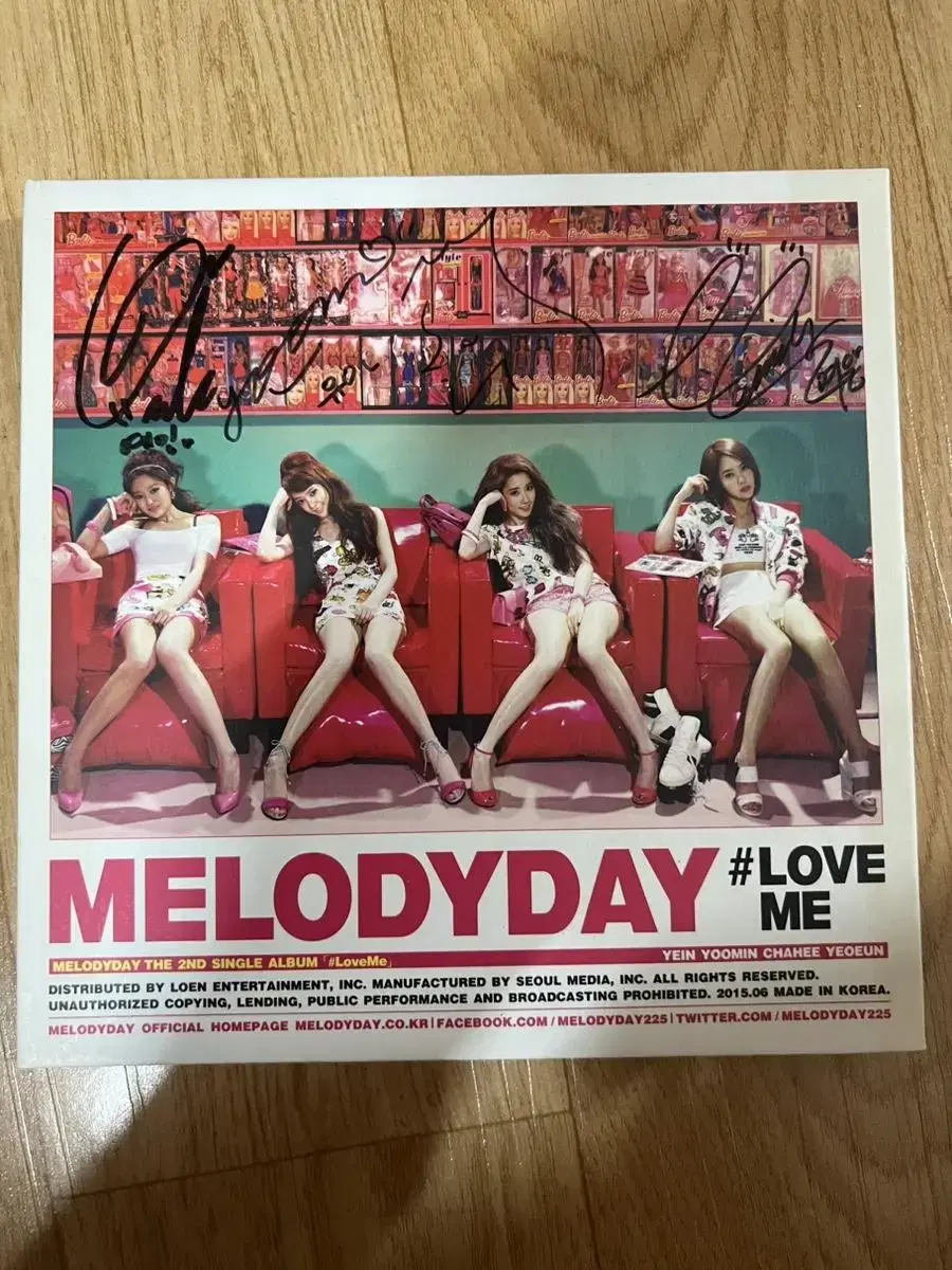 Melody Day handwritten by Melody Day sign album