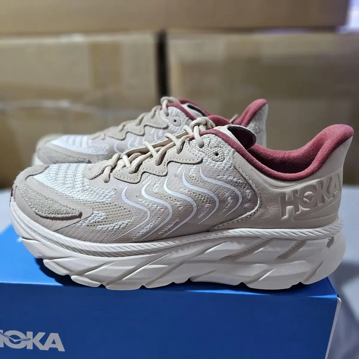 (265) HOKA CLIFTON LS SHIFTING SAND-RUST