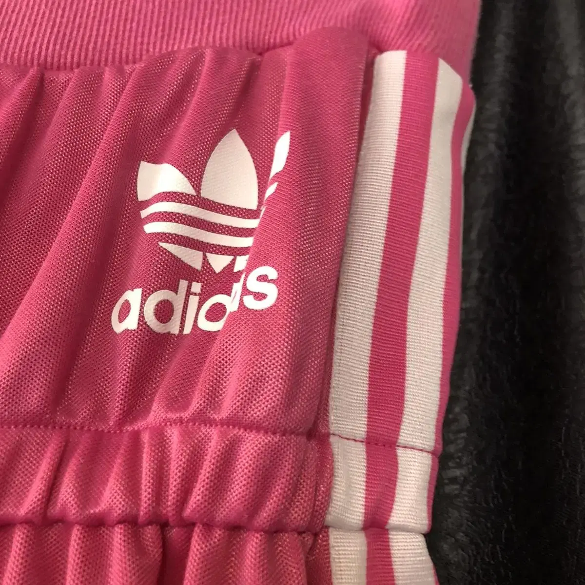 Vintage Adidas BARE TOP CHERRY hot pin