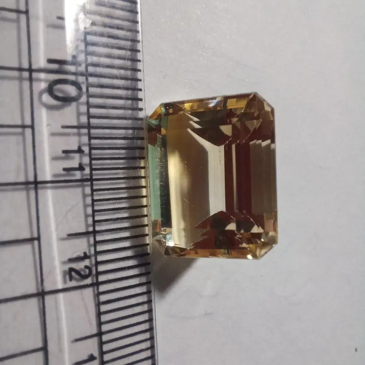 천연사각 레몬쿼츠 15.5ct