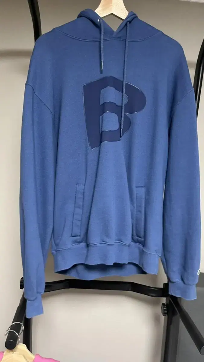 Bloo hoodie size L