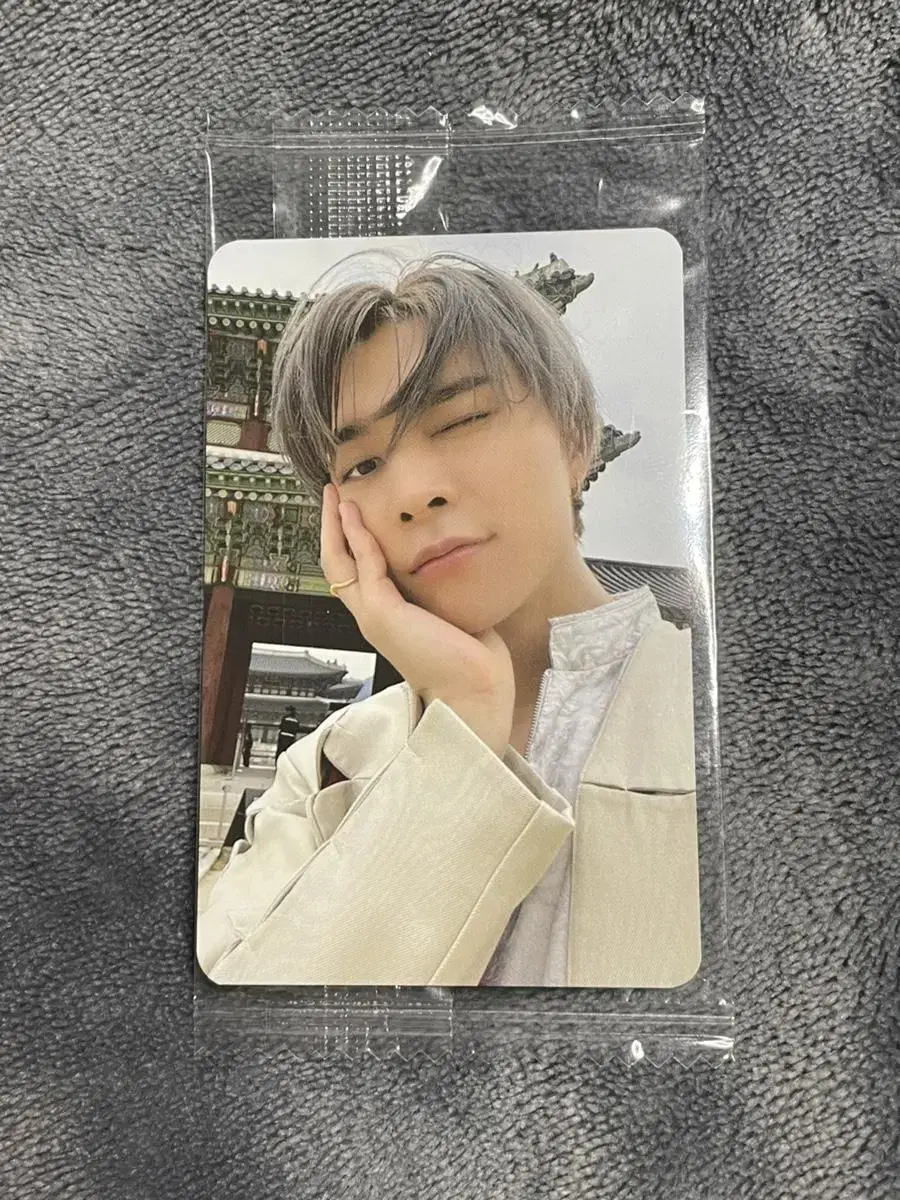 ktwon4u unreleased photocard johnny