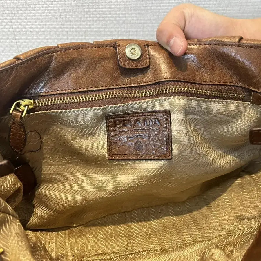 프라다  빈티지 CERVO DRAGON SATCHEL BAG