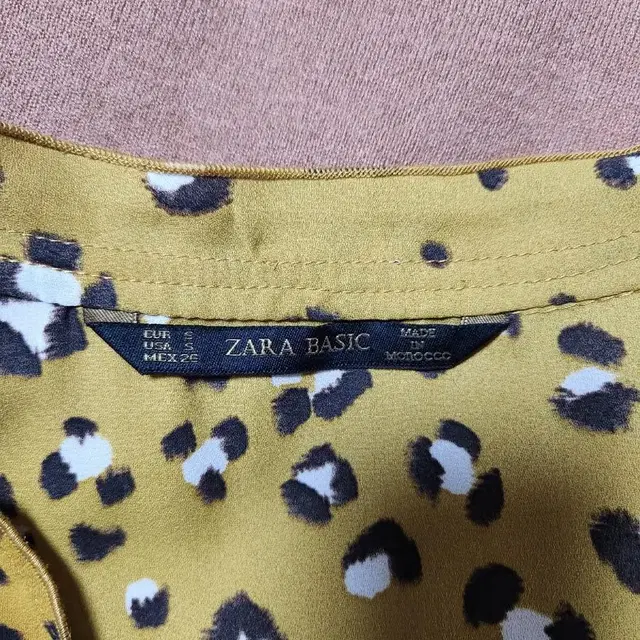 ZARA 자라 머스타드 쉬폰 레오파드 블라우스