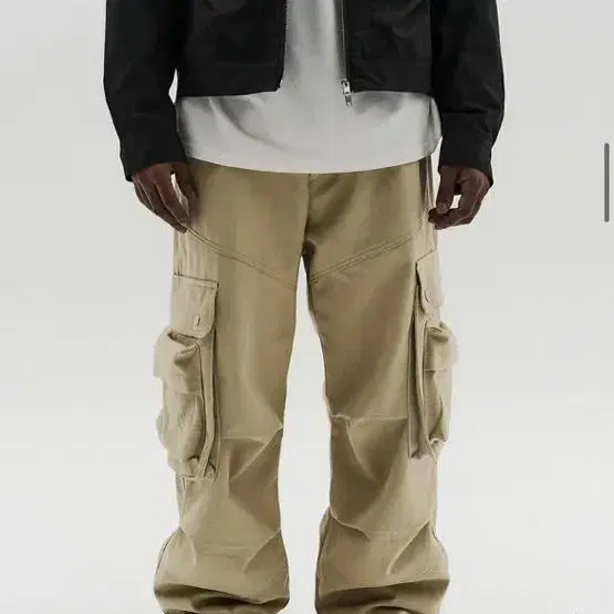 이그노타 CORE:6 PANEL CARGO PANTS