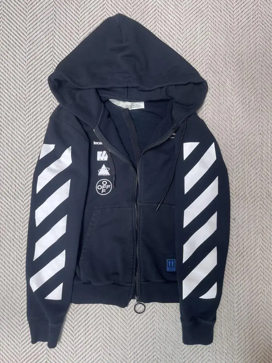 Off-white Mariana hoodie Zip-up size M