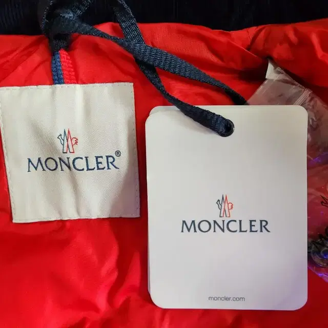 <정품/새제품> 몽클레어 Moncler 아동 쥬니어 패딩 자켓 점퍼