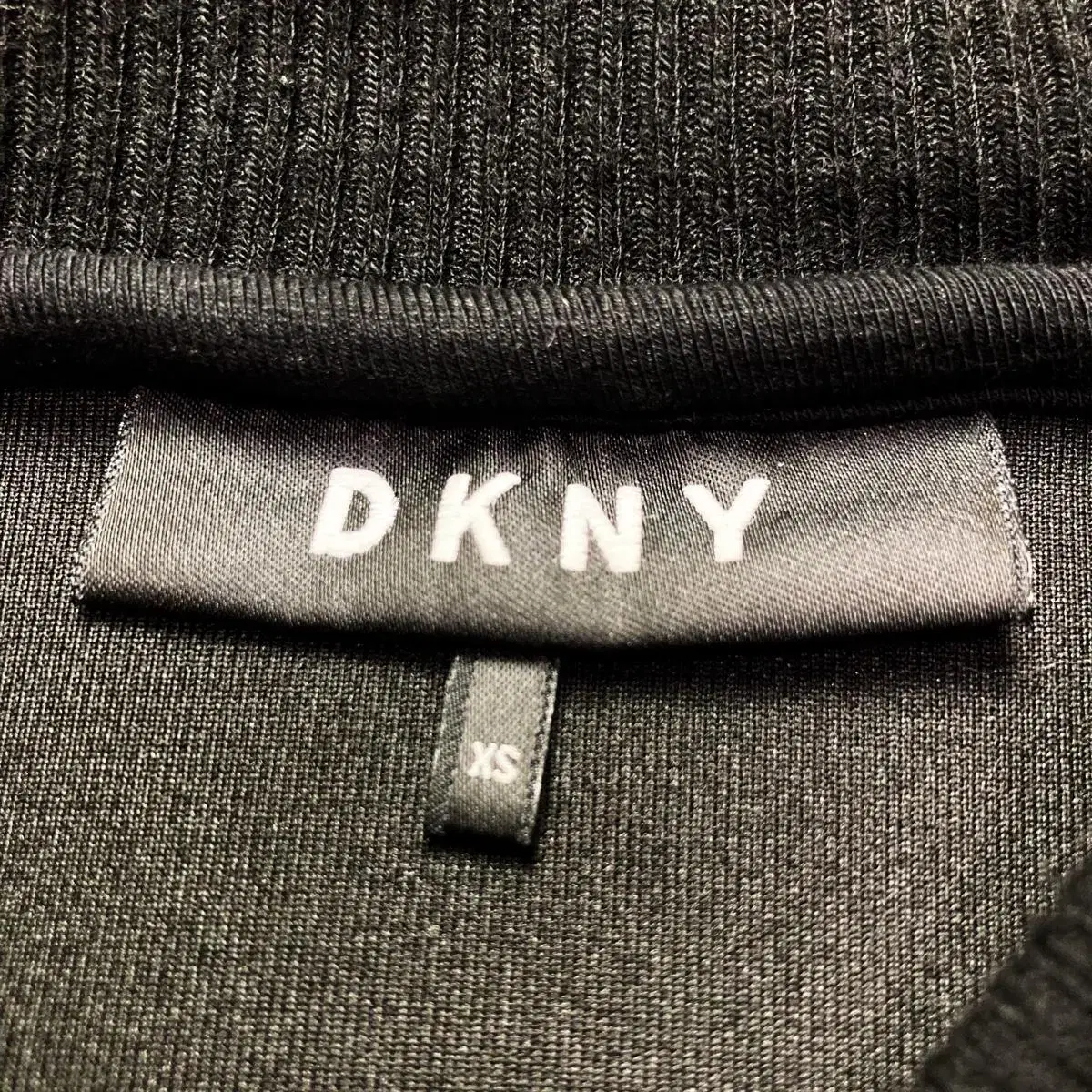 DKNY 도나카란뉴욕 벨벳 웰론 블루종 집업 자켓