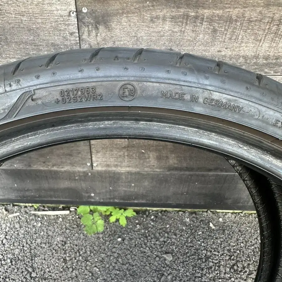 굿이어 F1 이글 런플랫 타이어 275/30R20 (E350 amg li