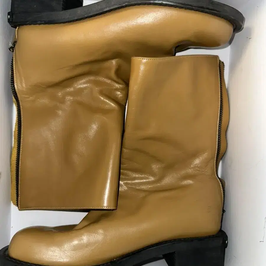 Osoi toboo boots washed maple/ 오소이 부츠