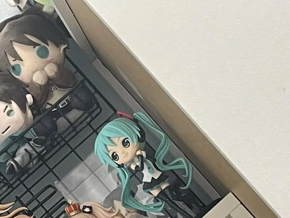 Miku Vahn Presto Parlor