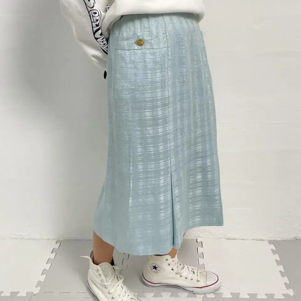 vintage sky blue long skirt