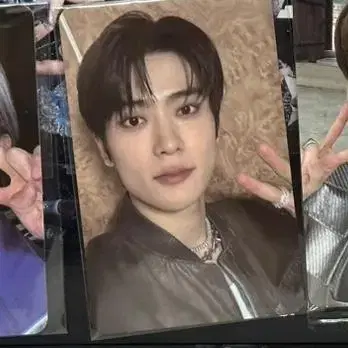 FactCheck Chandelier yes24 pre-order benefit jaehyun Photocard