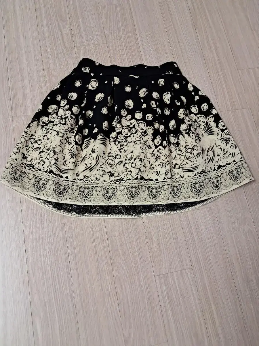 (Unworn) Mini Skirt 25