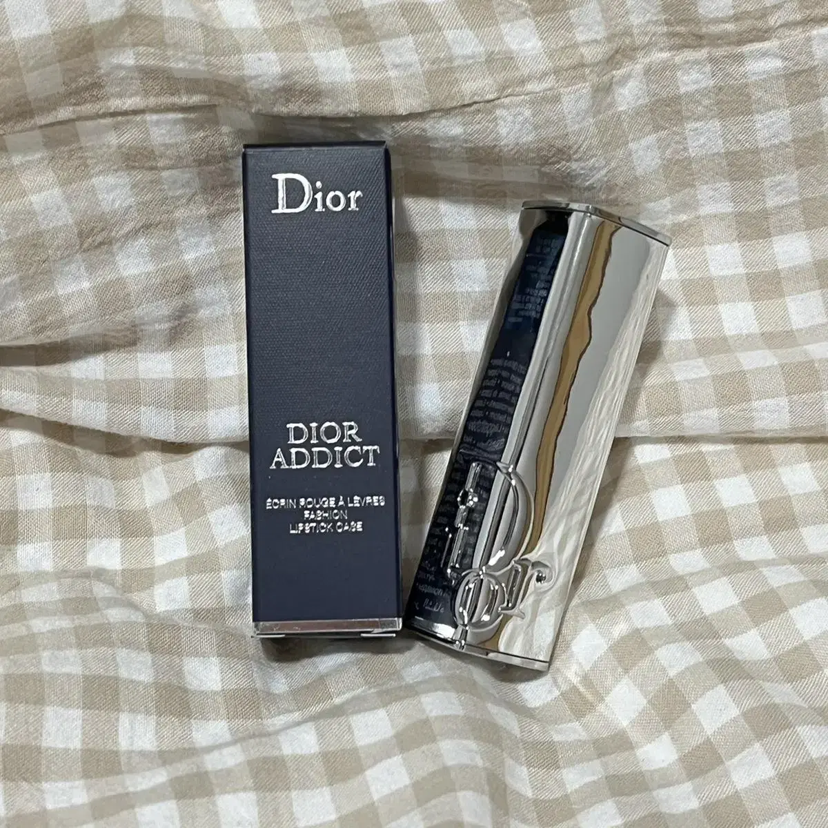 Dior 디올 어딕트 립스틱 케이스 메탈릭 실버 (정품/새상품)